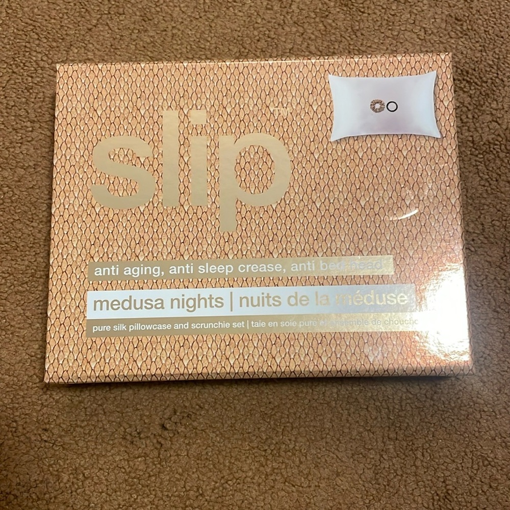 Slip silk pillow case